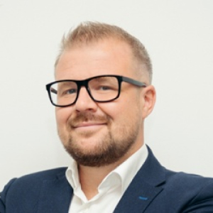 Олег Сергеенко